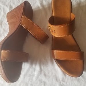 Womans 2 strap heels